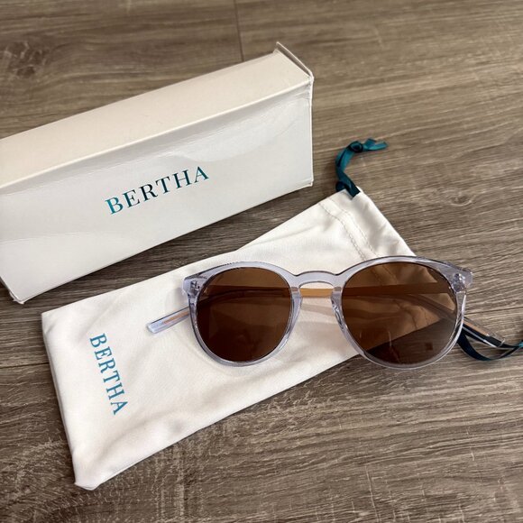 NIB Bertha Hayley Polarized Sunglasses Blue Rose Gold OS main image 4